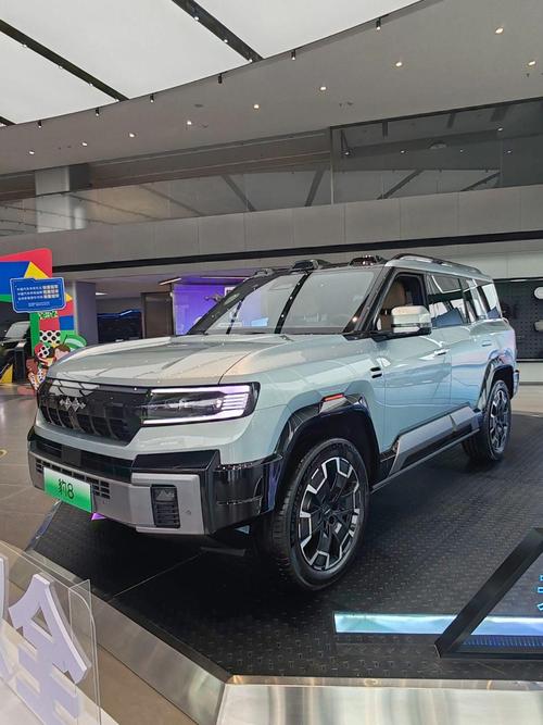 深圳176比亚迪方程豹硬派越野的爆款，英菲尼迪35周年与你共成长